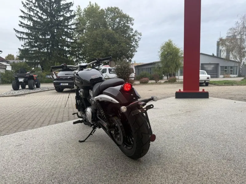 Fahrzeugbild 4