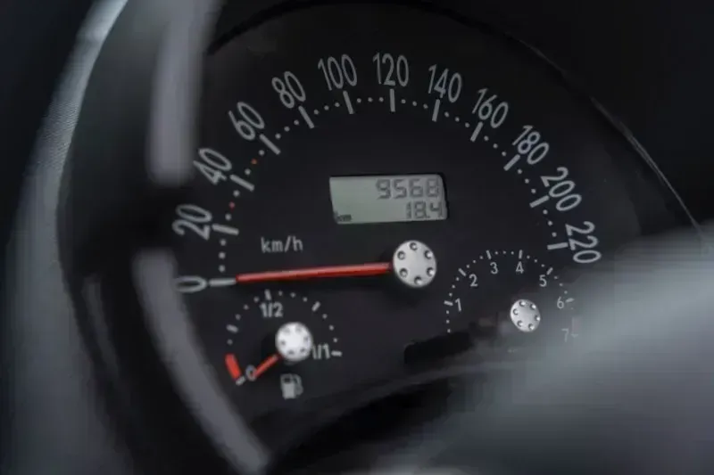 Vehicle photo 15