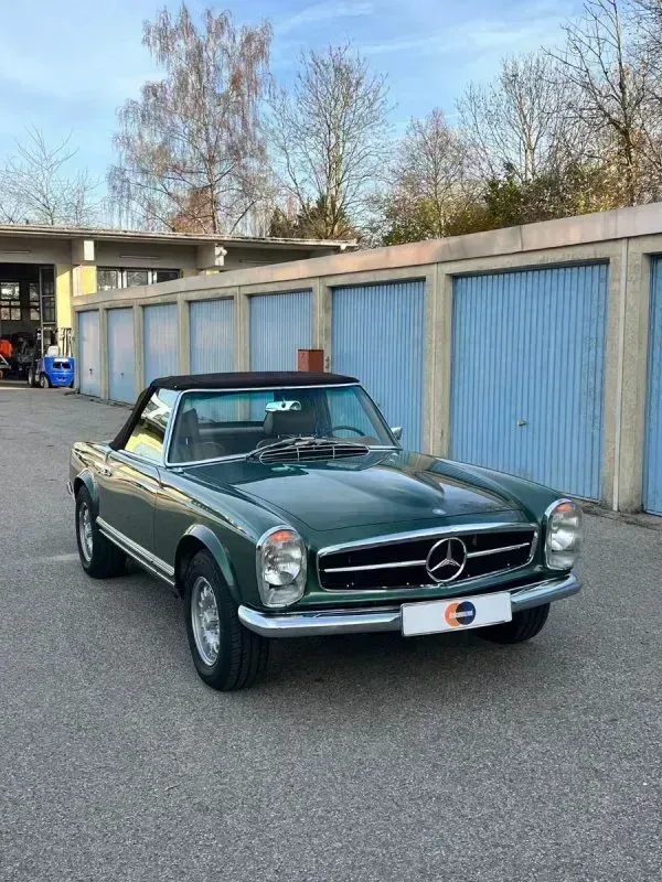 Vehicle photo 2