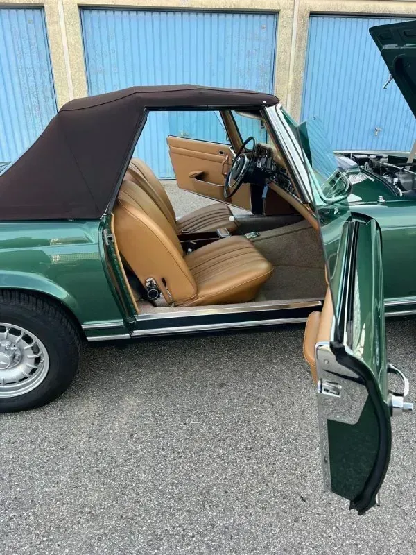 Vehicle photo 10