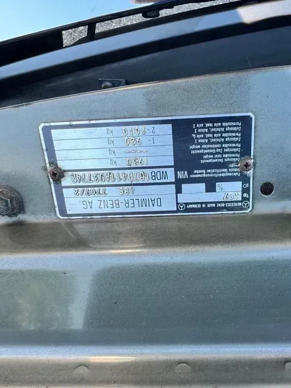 Vehicle photo 35