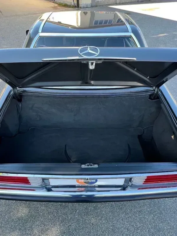 Vehicle photo 40