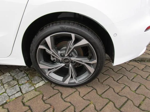 Fahrzeugbild 21