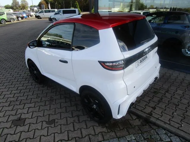 Fahrzeugbild 3