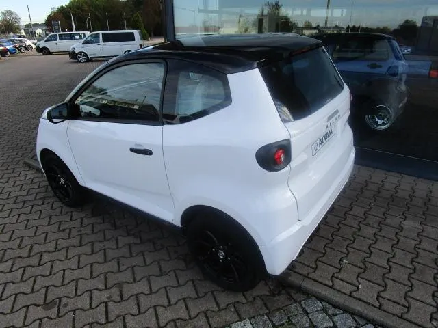 Fahrzeugbild 3
